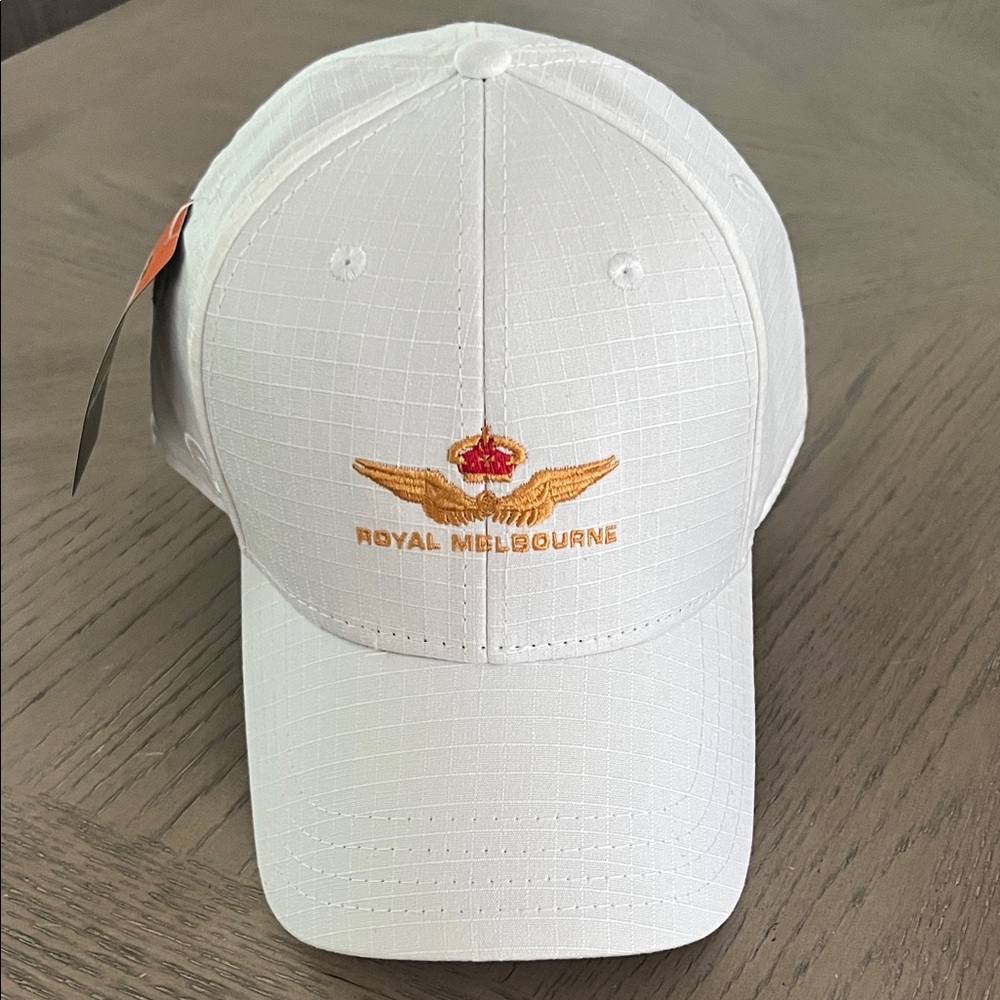 Royal Melbourne White Cap